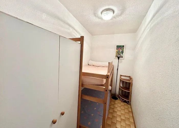 Lägenhet 4 Personnes En Bord De Avec Jardin Privatif A Port Camargue - Fr-1-716-87 Le Grau-du-Roi