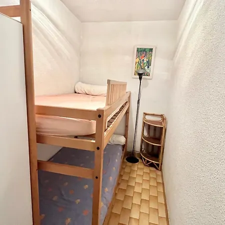 Port Camargue : 4 Personnes, & Jardin, Parking Privatif - Fr-1-716-87 شقة
