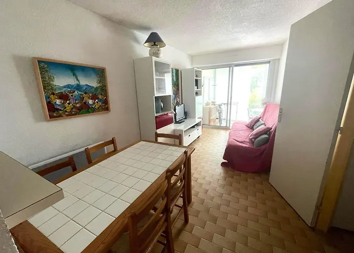 4 Personnes En Bord De Avec Jardin Privatif A Port Camargue - Fr-1-716-87 Daire Le Grau-du-Roi